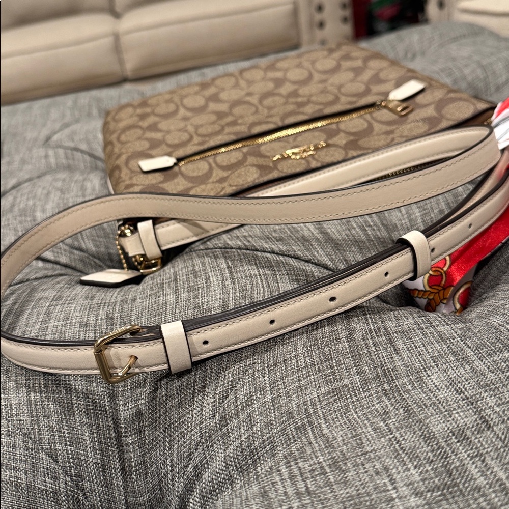 Coach Crossbody Brown Cream Rowan File Signature Bag - Picture 16 of 17